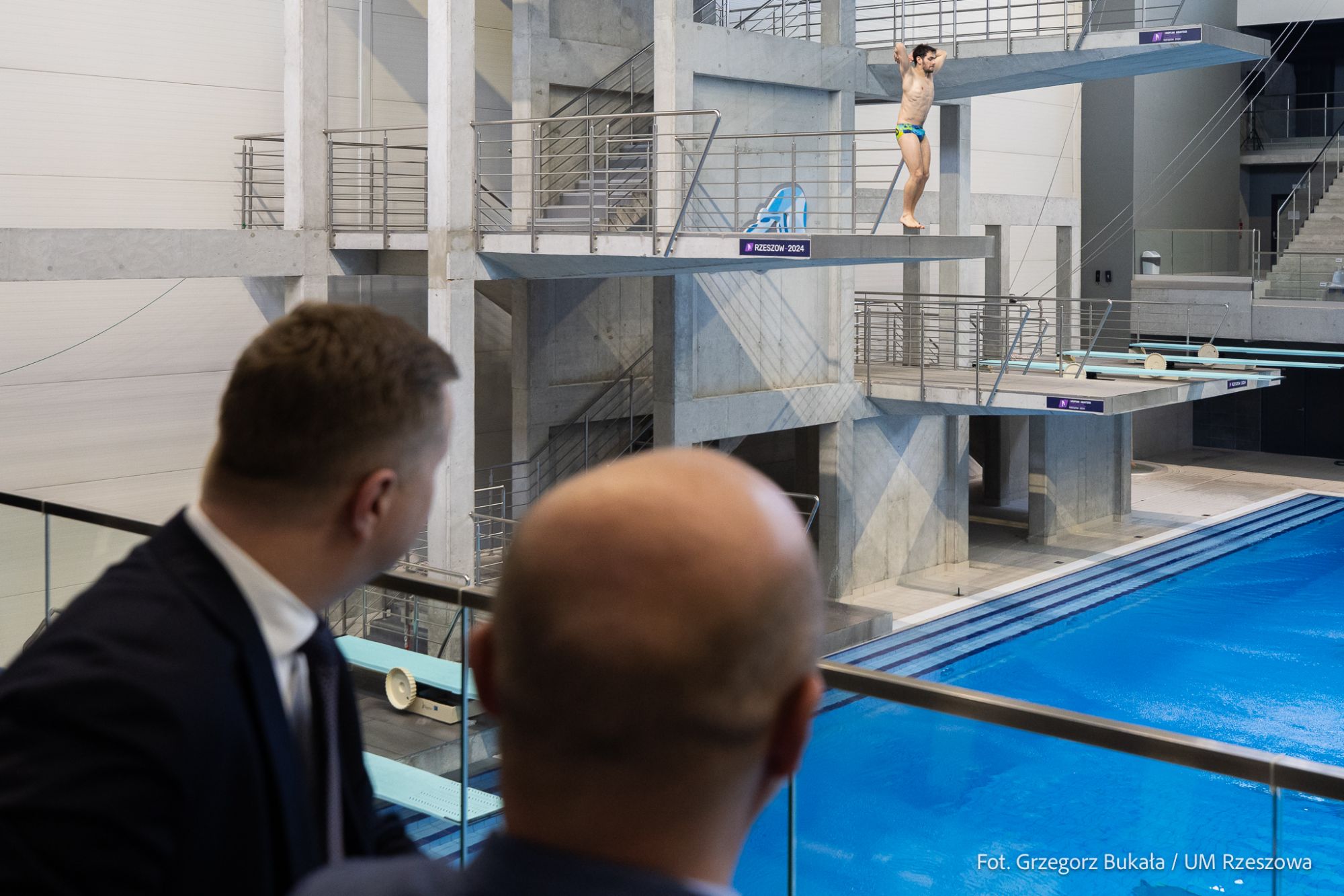 Zdjęcie z konferencji prasowej na pływalni przy ul. Matuszczaka 7a w Rzeszowie, fot. Grzegorz Bukała, Urząd Miasta Rzeszowa